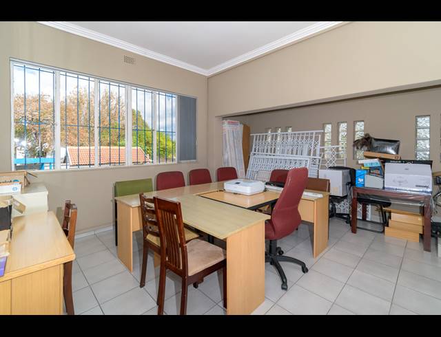 3 BEDROOM HOUSE FOR SALE IN KENSINGTON B